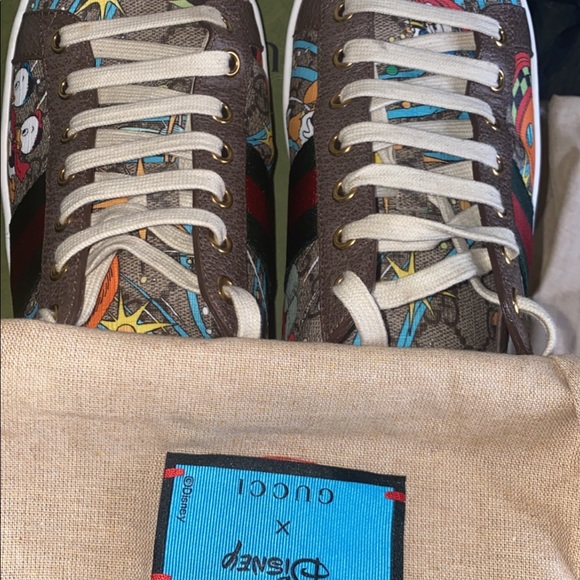 Gucci women’s Disney sneakers - Picture 2 of 9